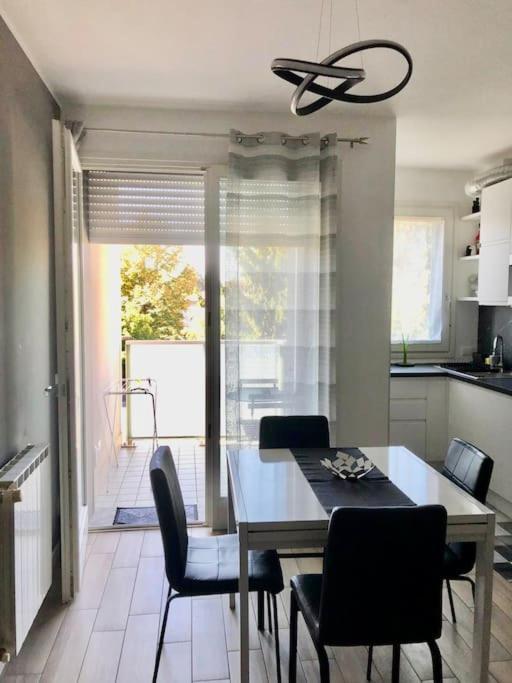 Civico 8 Apartment